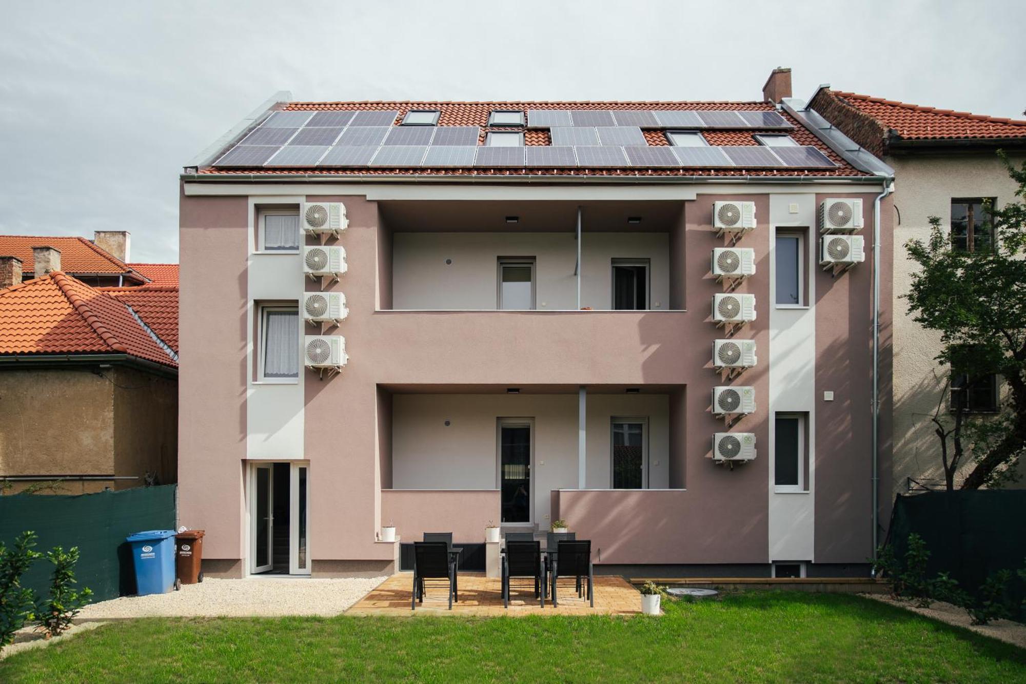 H30 Apartman Pecs Exterior photo