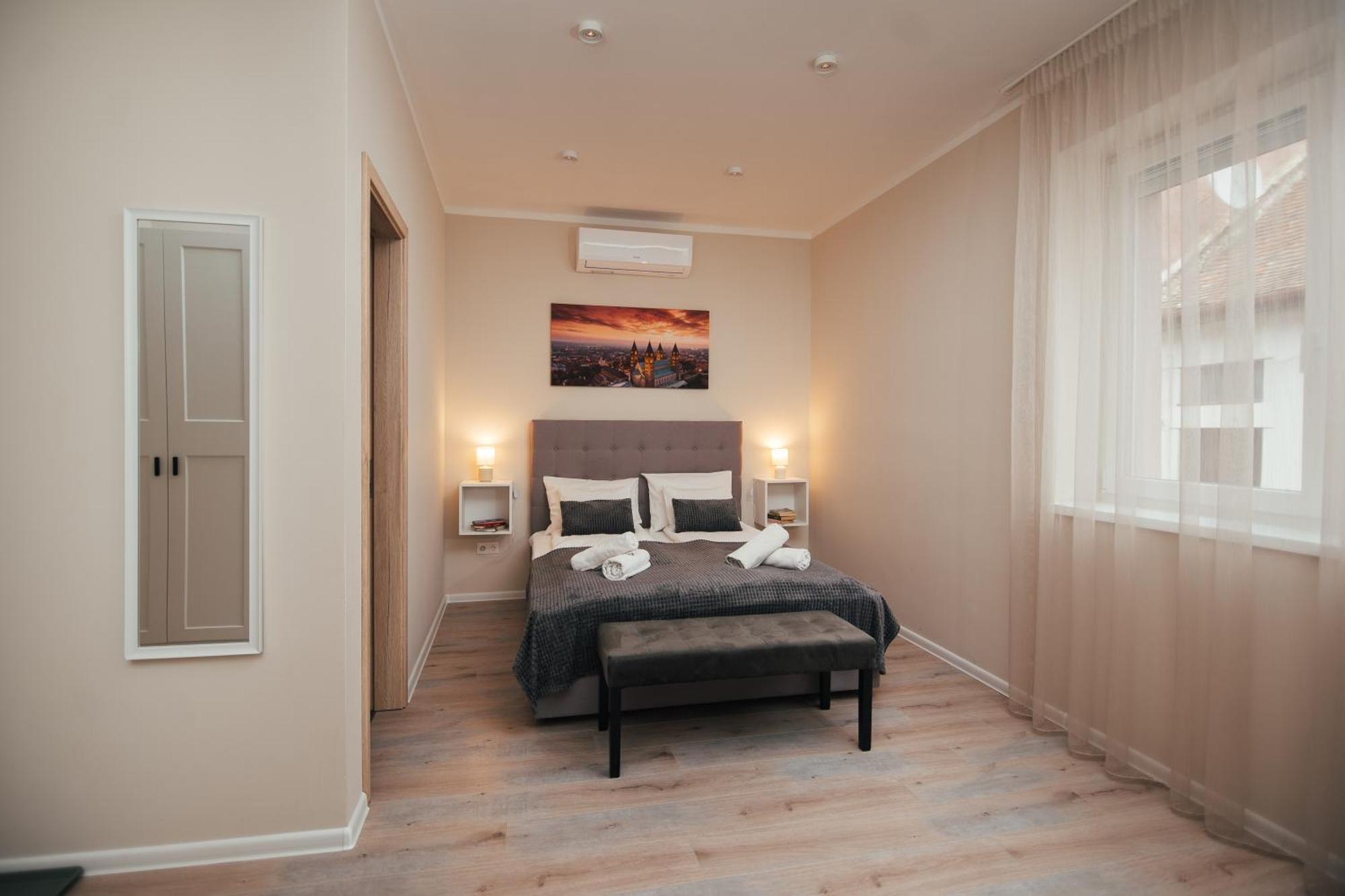 H30 Apartman Pecs Exterior photo
